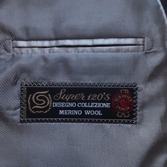 LINEAGE,2 PIECE, Super 120's Merino Wool, Chalk Striped Suit - Picture 4 of 16